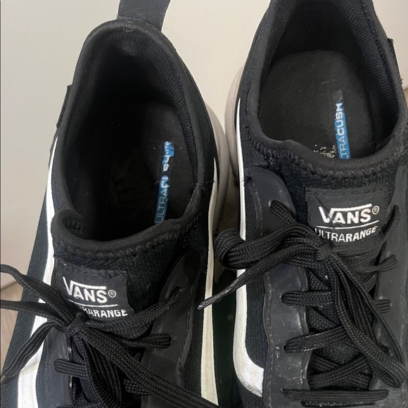 Vans Classic Black and White Low-Tops Ultrarange Cush skate run walk Shaka surf - Picture 7 of 7